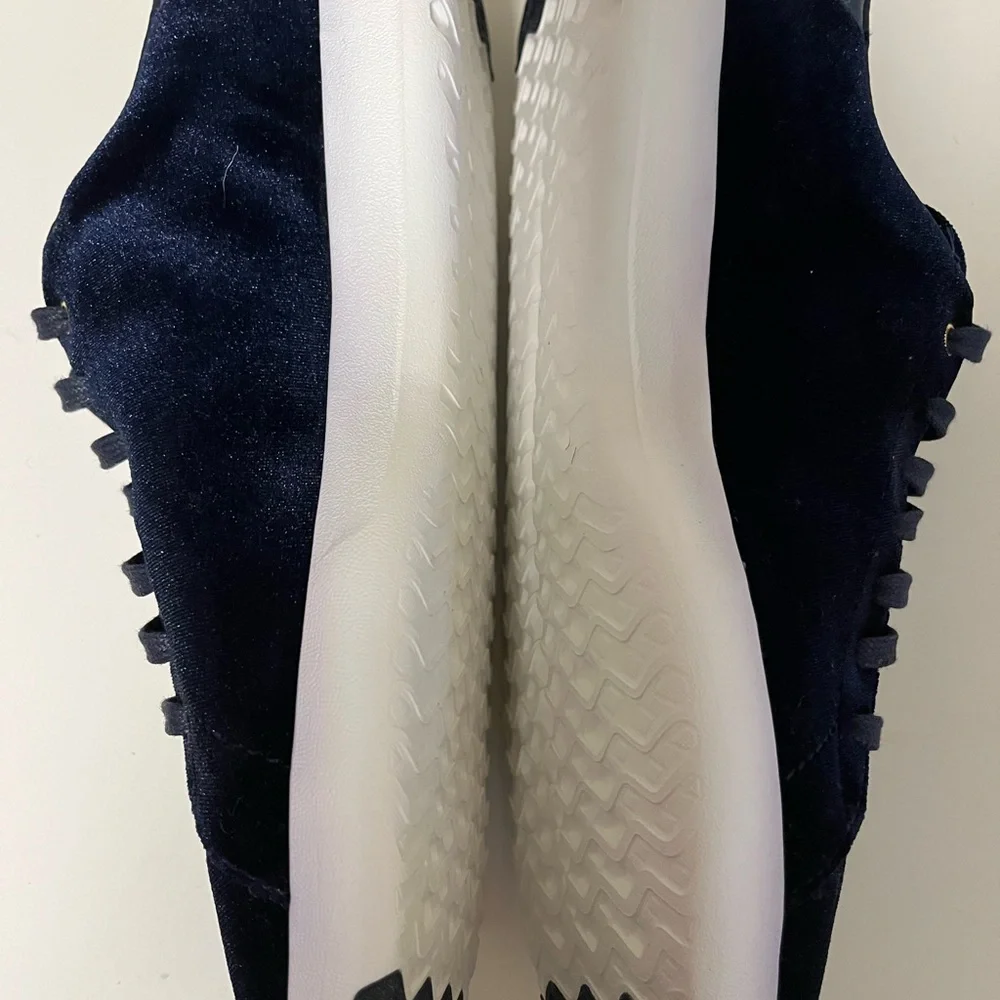 NWOT Cole Haan navy velvet sneakers, size 11 - Picture 6 of 8